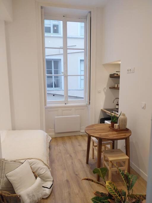 Appartement Place Des Terreaux Lyon Exteriör bild