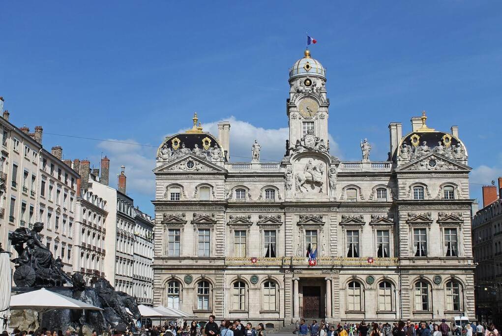 Appartement Place Des Terreaux Lyon Exteriör bild